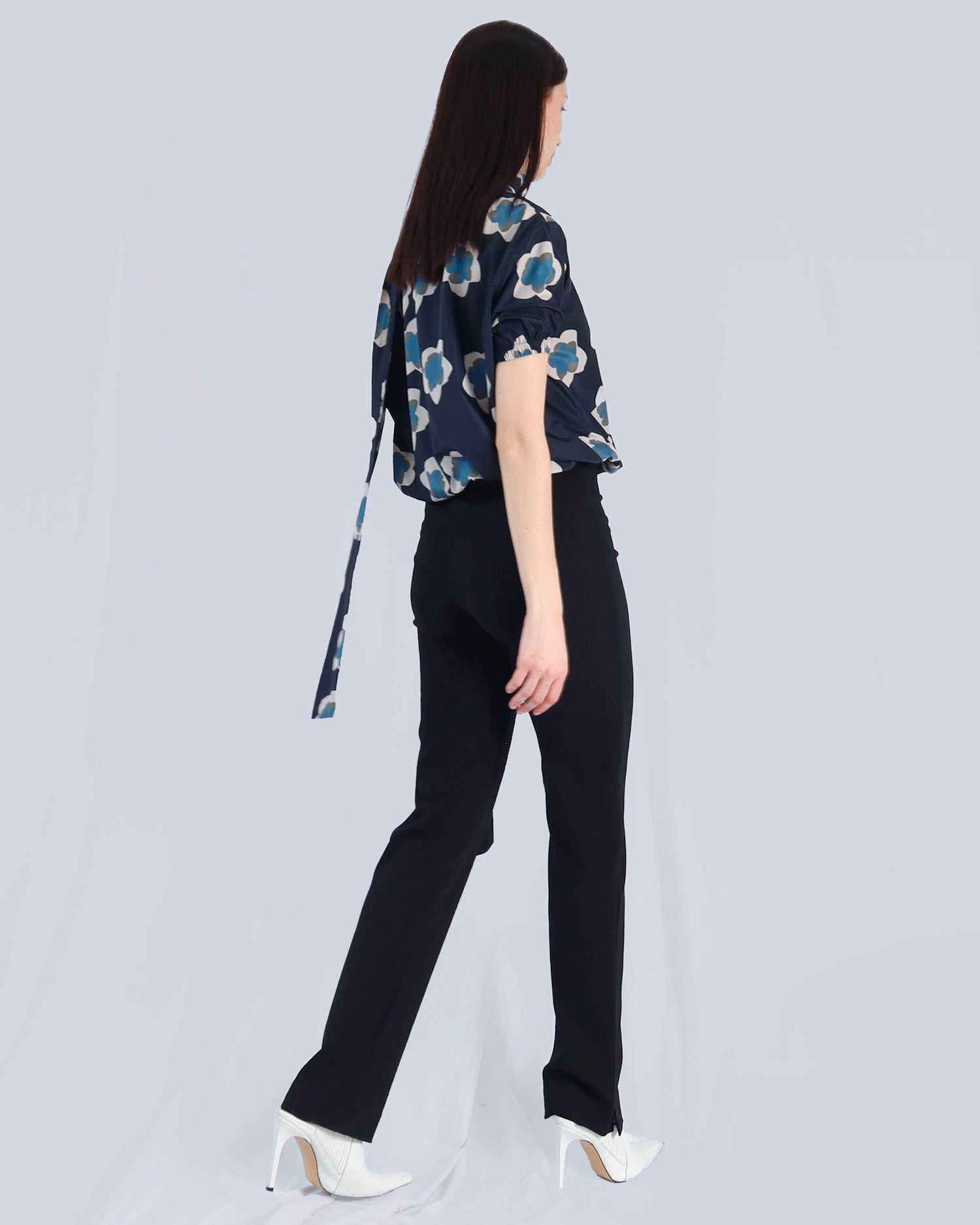 PHENICIA | Top