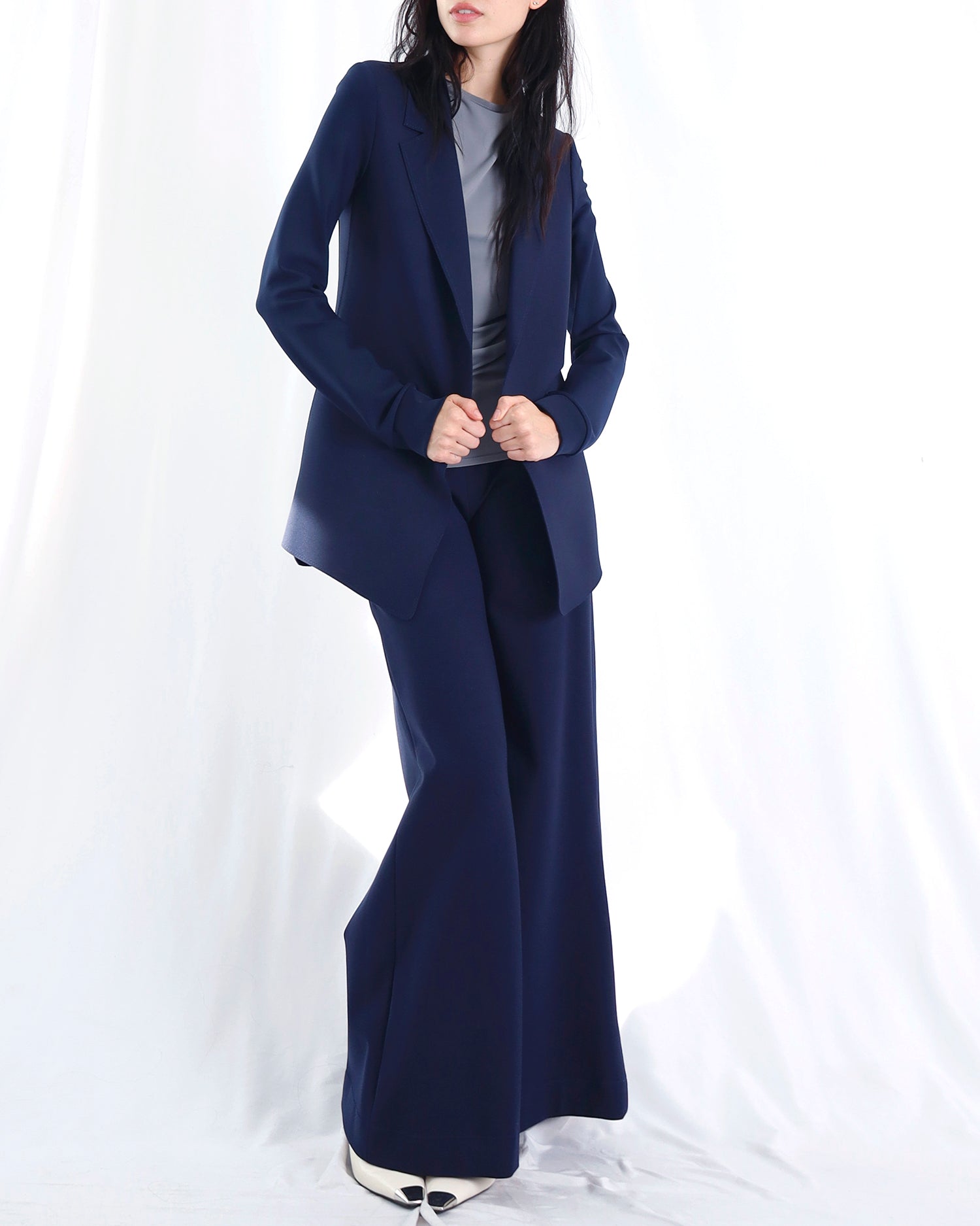 Maison Marie Saint Pierre | Jacket | MUGARITZ | Deep Blue | Pants | AVALON2 | Deep Blue