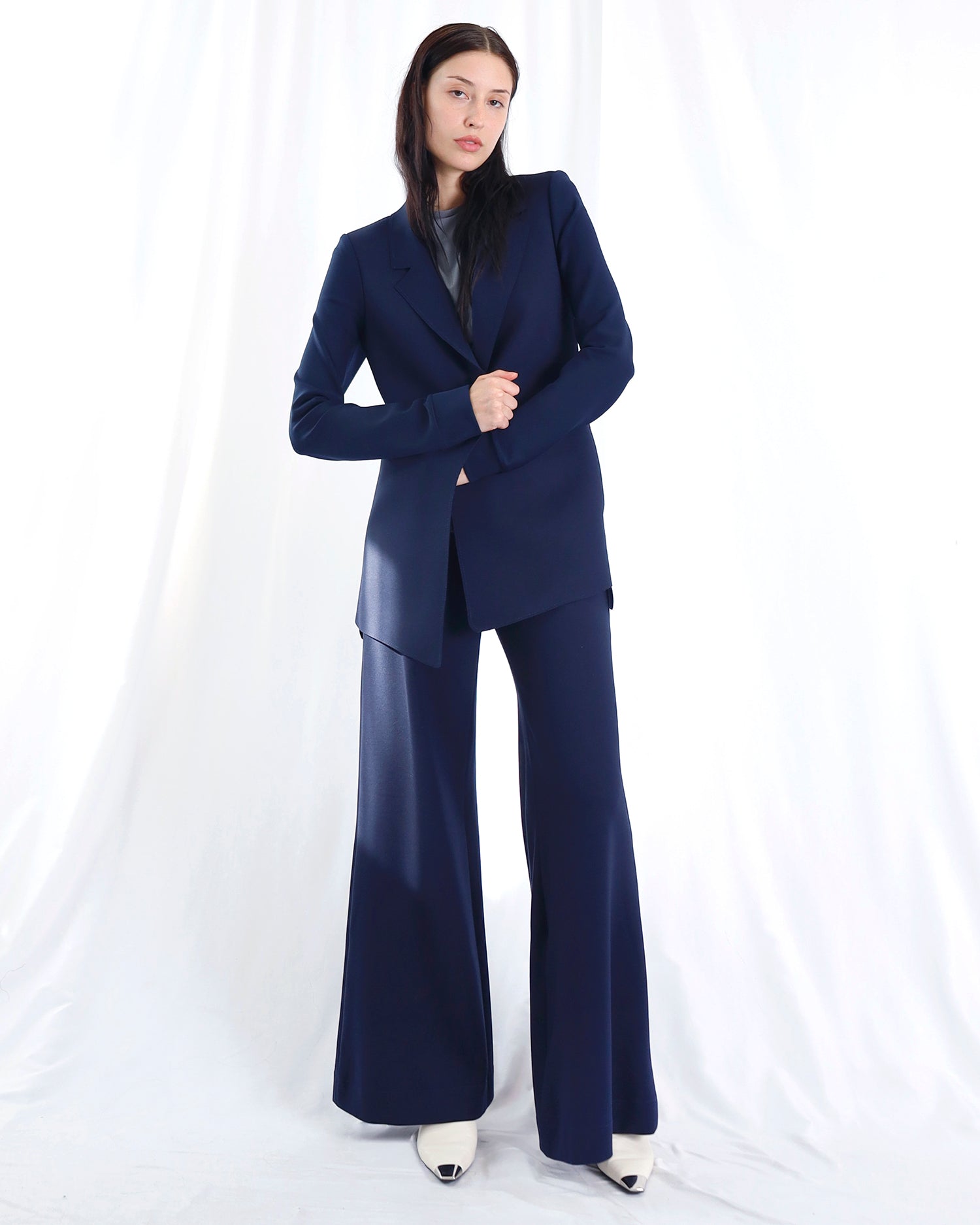 Maison Marie Saint Pierre | Jacket | MUGARITZ | Deep Blue | Pants | AVALON2 | Deep Blue