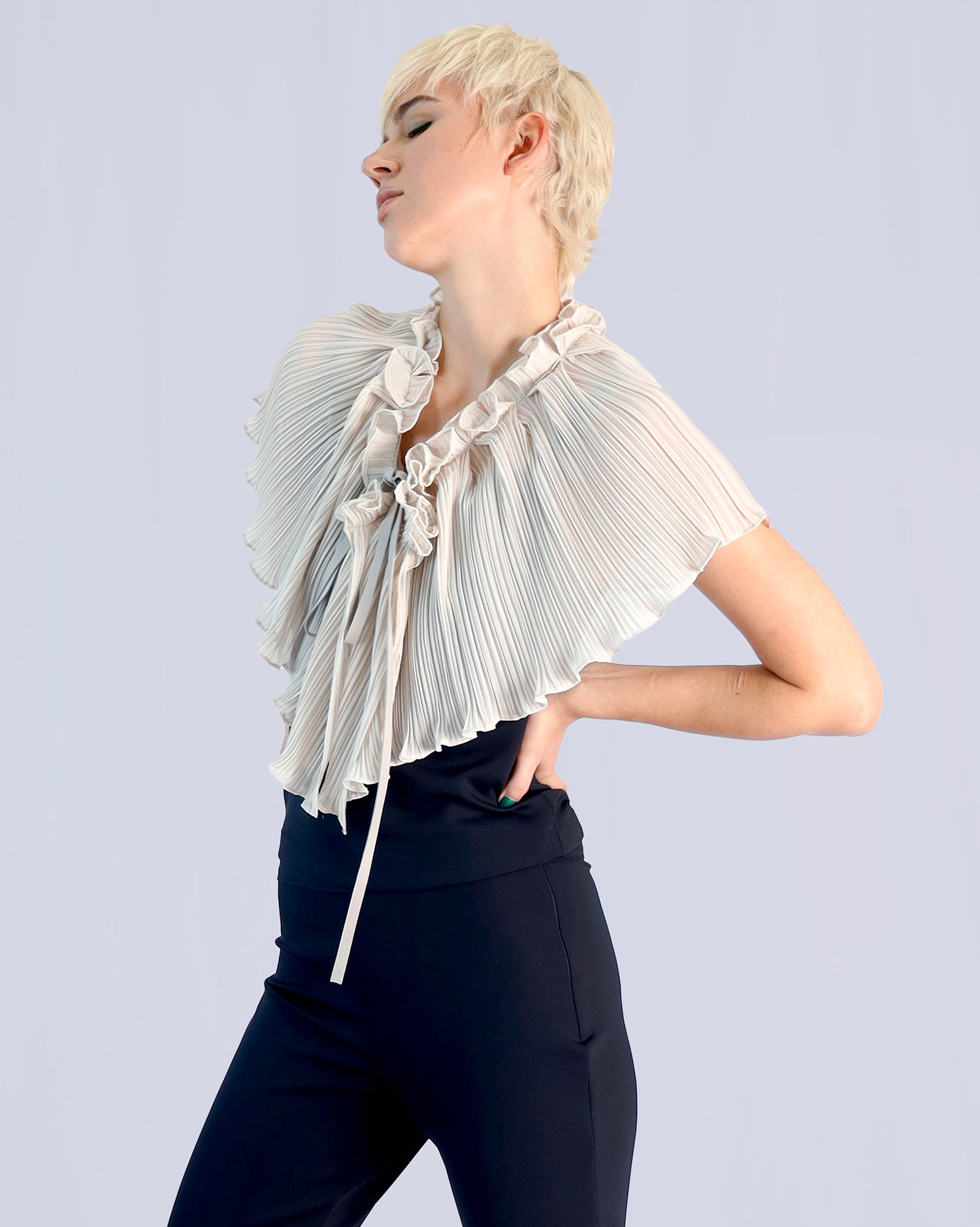 Maison Marie Saint Pierre | Pants | NESSA | Black | Top | NADIA | Black | Cape | NICOMEDES | Fog