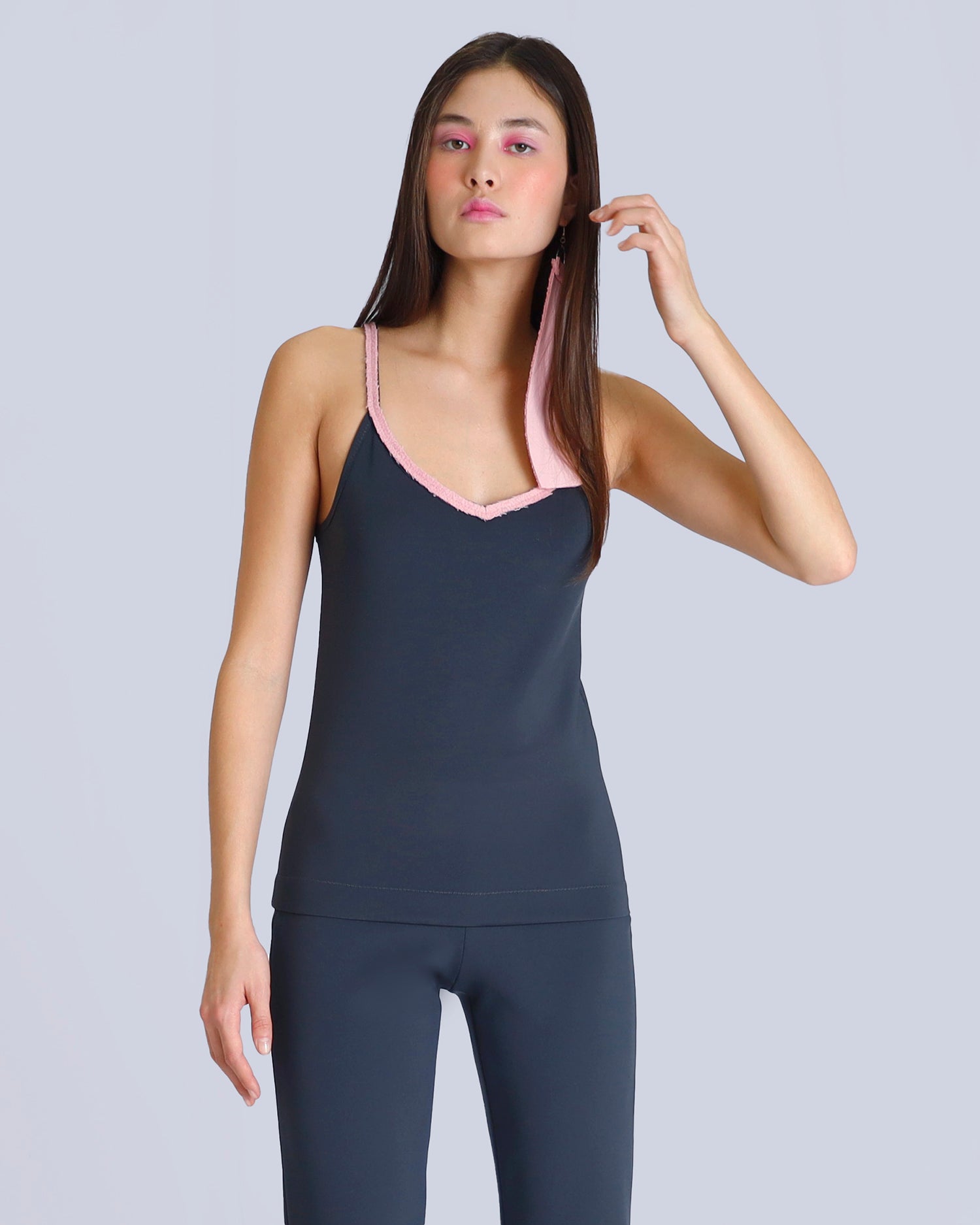 Maison Marie Saint Pierre | Pants | NESSA |  Dark Charcoal | Dolly Pink | Top | NADIA | Dark Charcoal | Dolly Pink