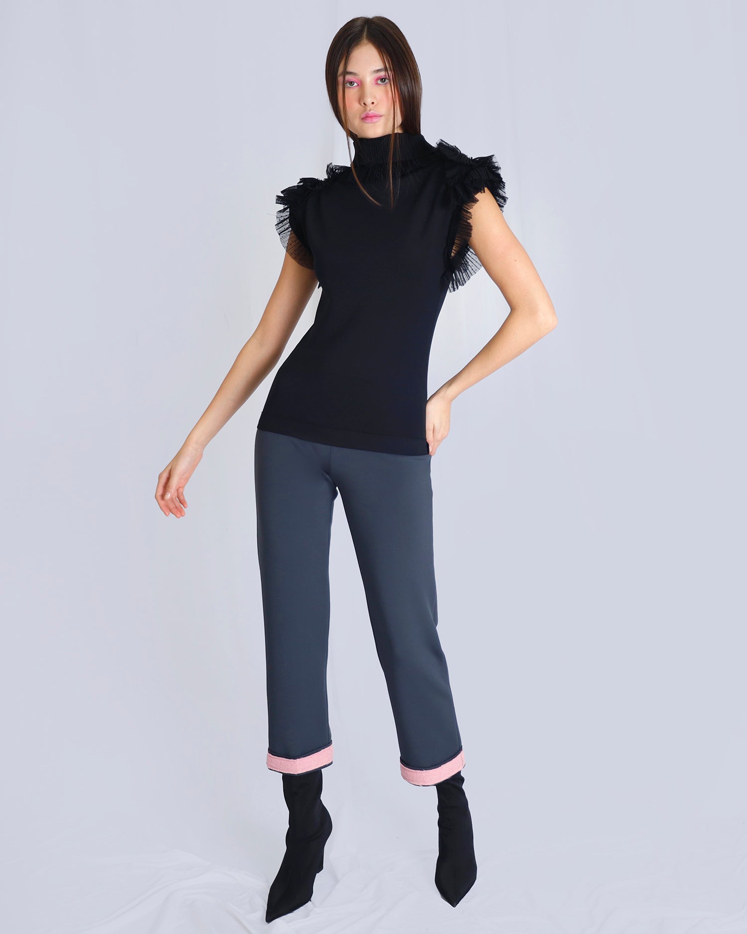 Maison Marie Saint Pierre | Pants | NESSA | Dark Charcoal | Dolly Pink | Top | NAMIR | Black