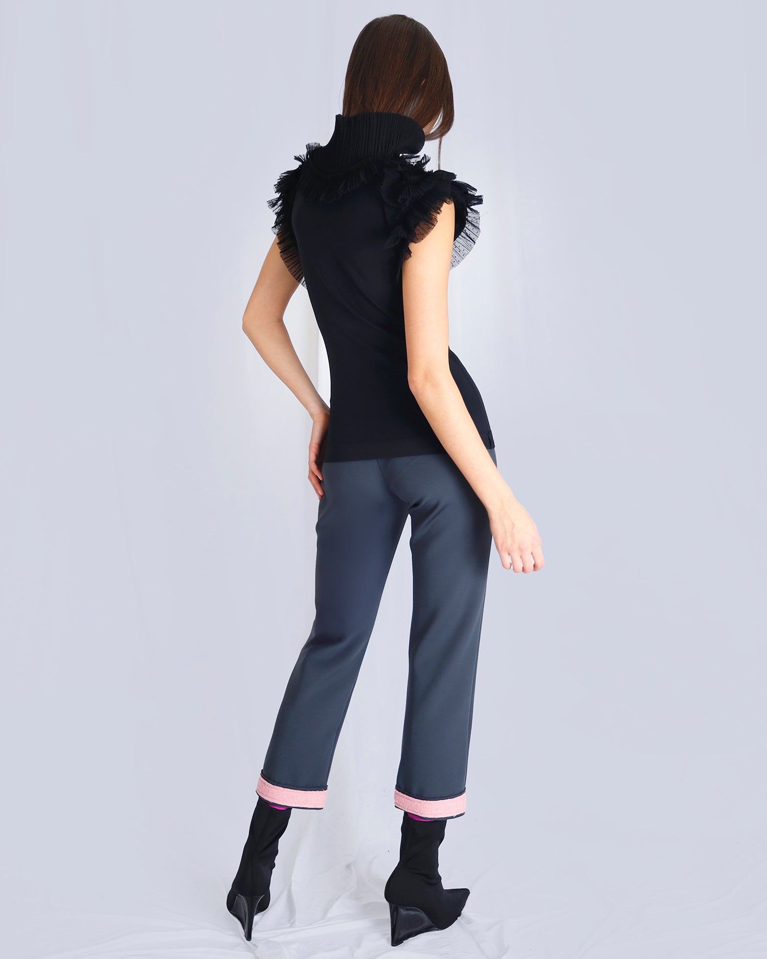 Maison Marie Saint Pierre | Pants | NESSA | Dark Charcoal | Dolly Pink | Top | NAMIR | Black