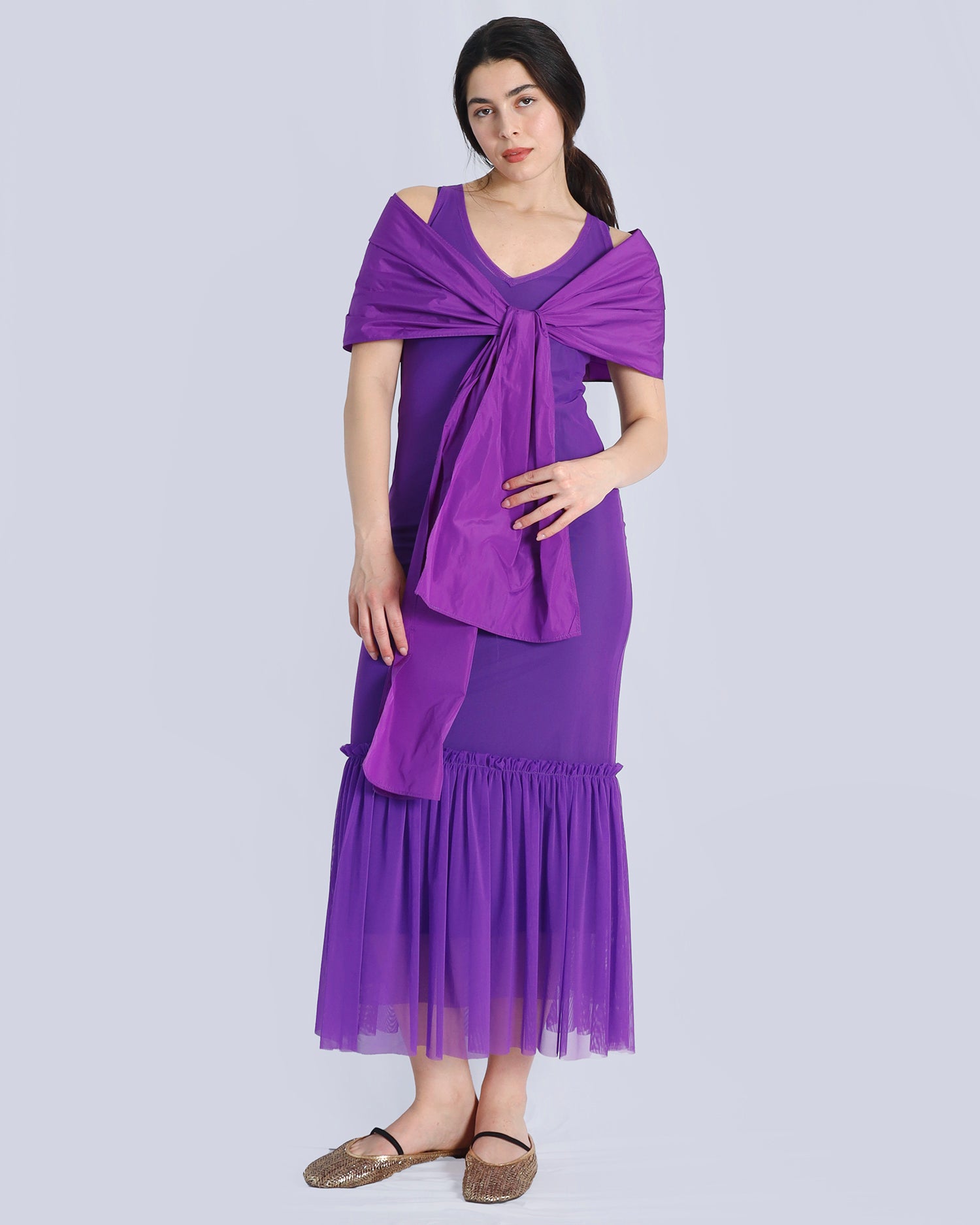 Woman wearing a purple dress with a plain background. Maison Marie Saint Pierre | Dress | POLZIN| Neon Purple